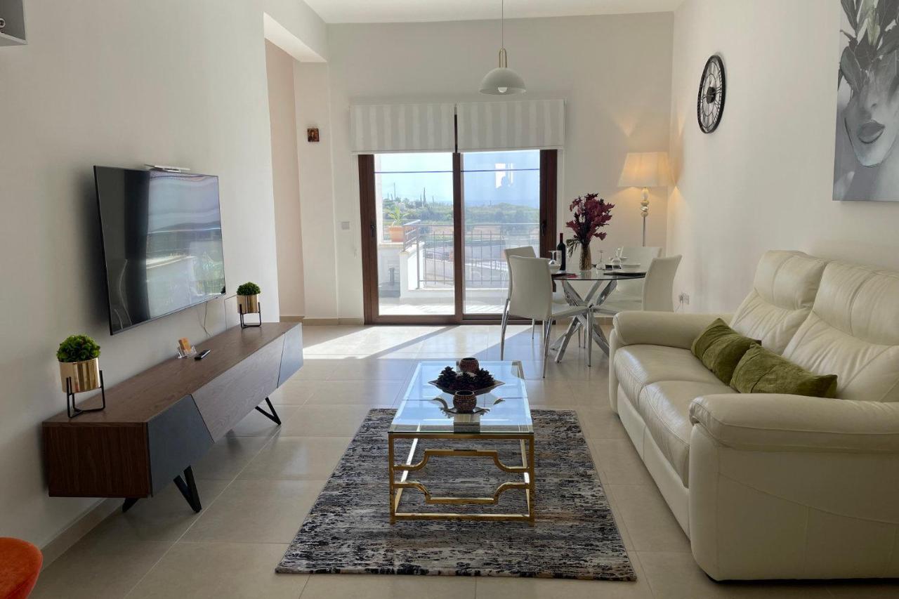 Eleona'S Royal Gardens By Yiota - Luxury 2 Bed Apartment In Exclusive Complex بييا المظهر الخارجي الصورة
