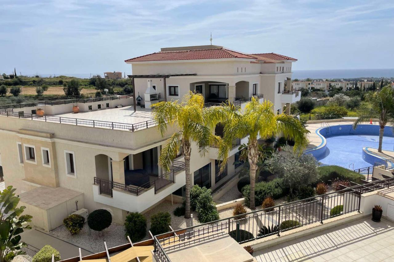 Eleona'S Royal Gardens By Yiota - Luxury 2 Bed Apartment In Exclusive Complex بييا المظهر الخارجي الصورة
