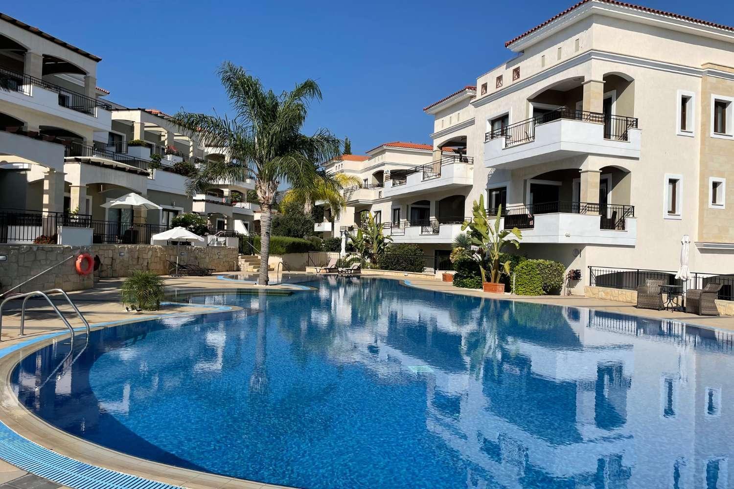 Eleona'S Royal Gardens By Yiota - Luxury 2 Bed Apartment In Exclusive Complex بييا المظهر الخارجي الصورة